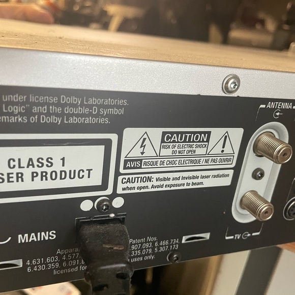 Magnavox dvd recorder unit - Picture 12 of 13